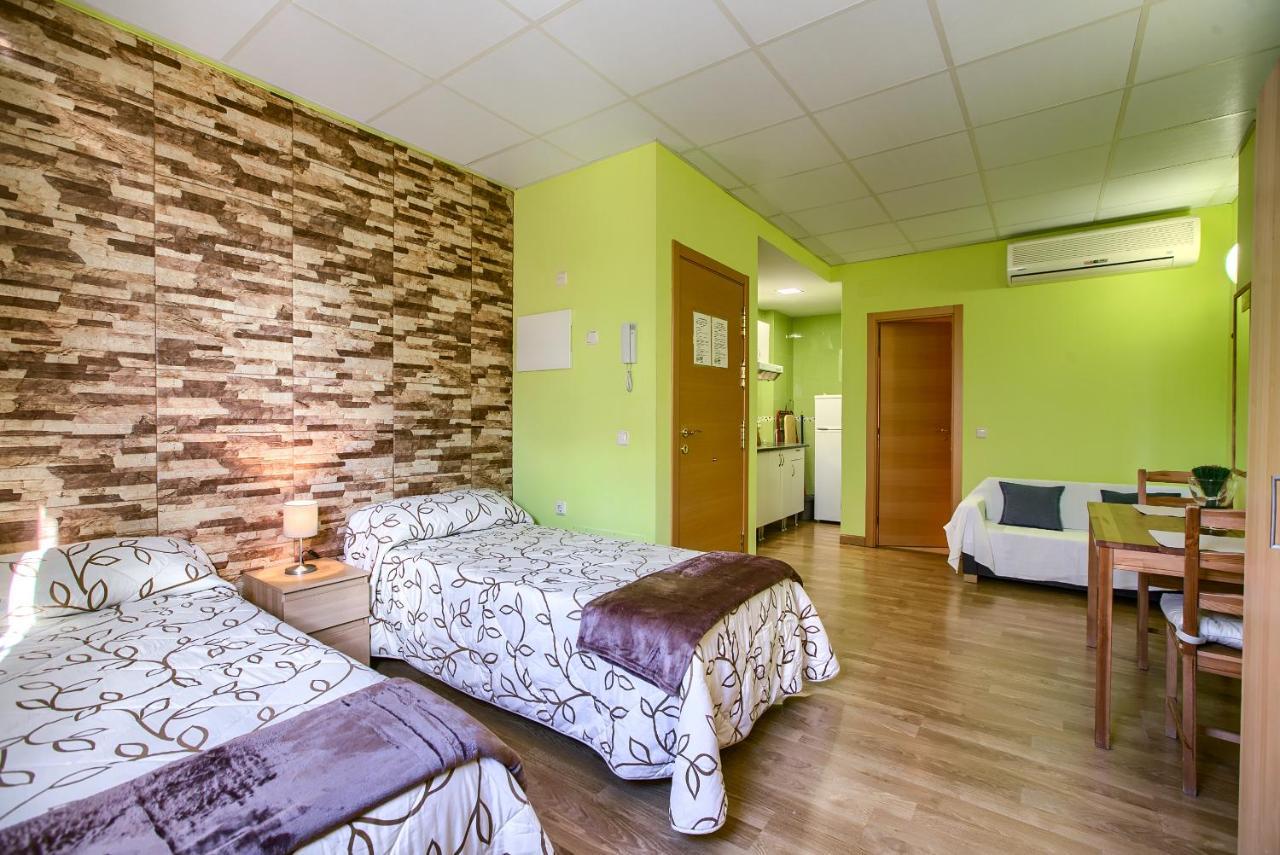Apartamentos Barajas Madri Exterior foto