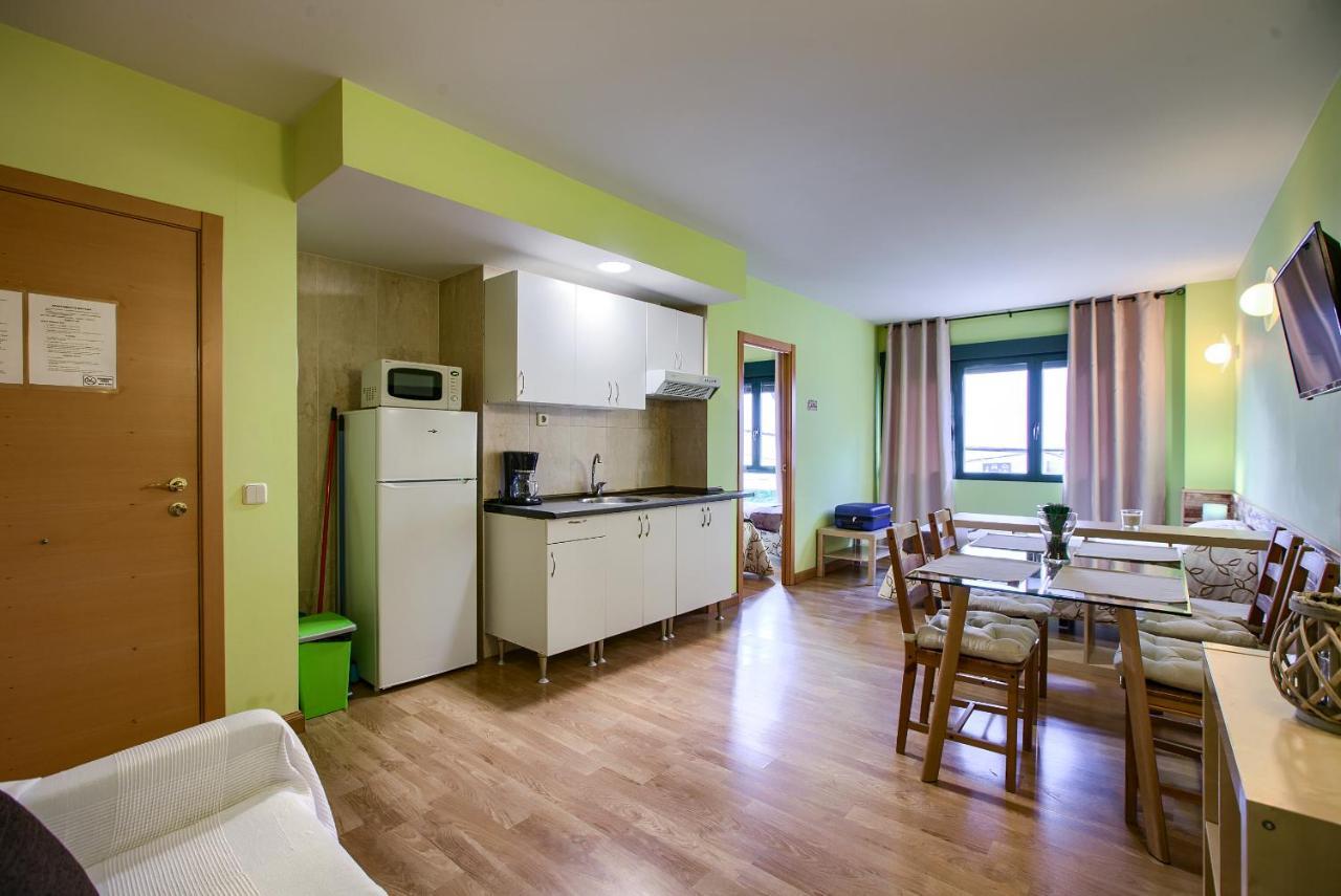 Apartamentos Barajas Madri Exterior foto