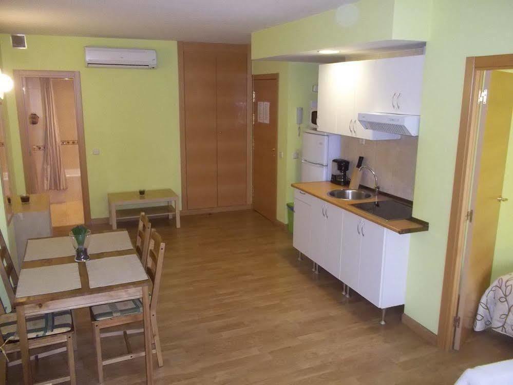 Apartamentos Barajas Madri Exterior foto